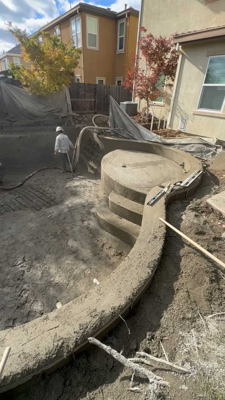 Smooth fiberglass pool surface finish Sacramento